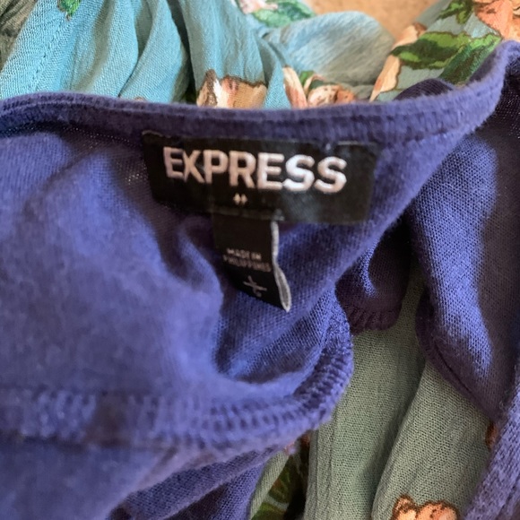 Express | Large Floral Zip Tank Top - Picture 4 of 4